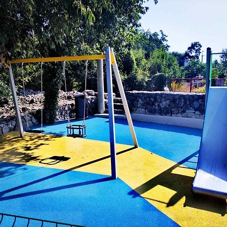 Apartman Tri Palme Gabonjin Esterno foto