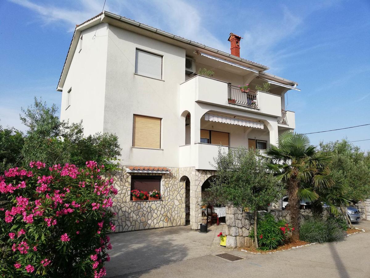 Apartman Tri Palme Gabonjin Esterno foto