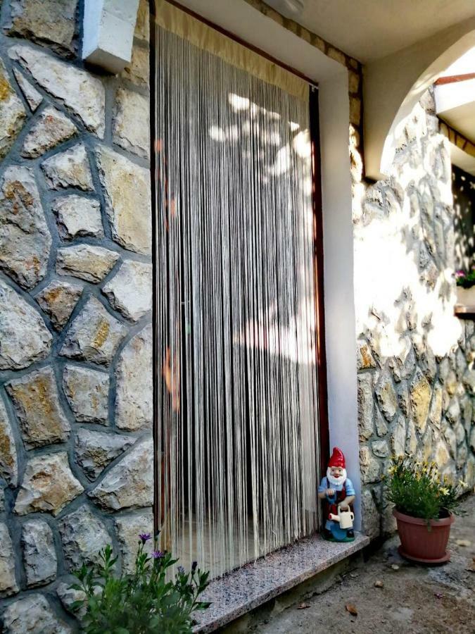 Apartman Tri Palme Gabonjin Esterno foto