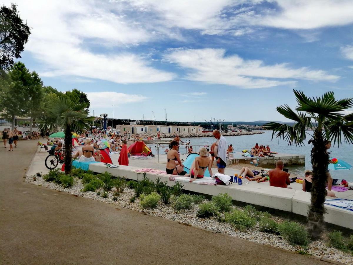 Apartman Tri Palme Gabonjin Esterno foto