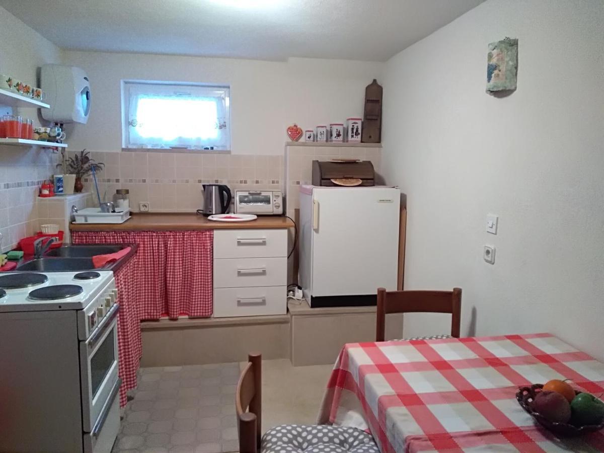 Apartman Tri Palme Gabonjin Camera foto